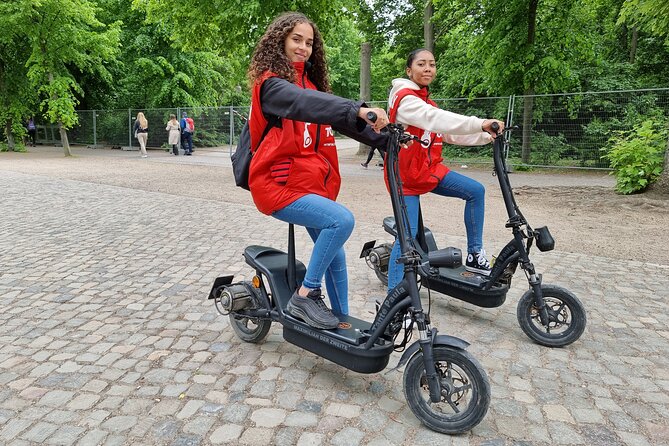 2 hour Sights Guided E-Scooter Tour in Munich - Why a night e-scooter ride works well in Munich