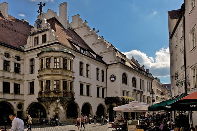 A delicacy tour through Munich's old town - A Munich food tour built around tasting