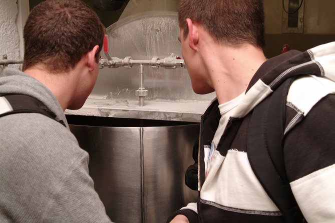 Beer and Brewery Tour in Munich - Moving between beer stops