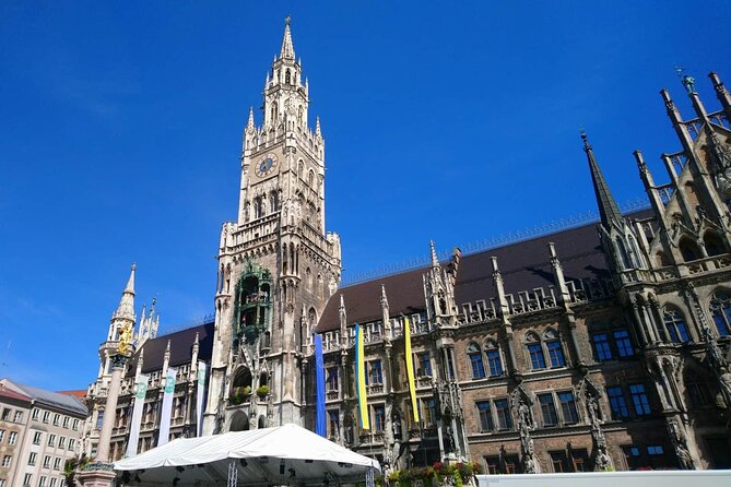 Best of Munich Electric Bike Tour - The English Garden and the Chinesischer Turm beer stop