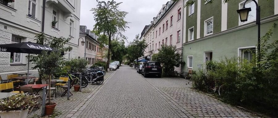 Culinary Haidhausen - The Food Tour - Weißenburger Platz and the first taste of Haidhausen