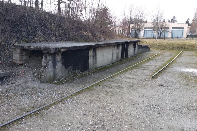Dachau Concentration Camp Memorial Site And Third Reich Day Tour From Munich - Returning to Munich and taking a lunch break