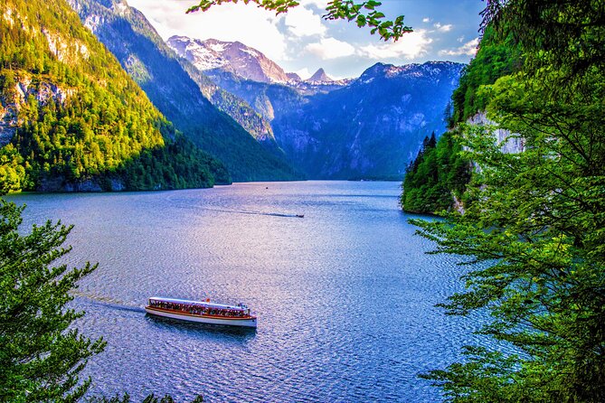 Eagle's Nest, Lake Königssee and 'Fuehrer Headquarters' Private Tour from Munich - Lake Königssee and the electric boat to St. Bartholomä