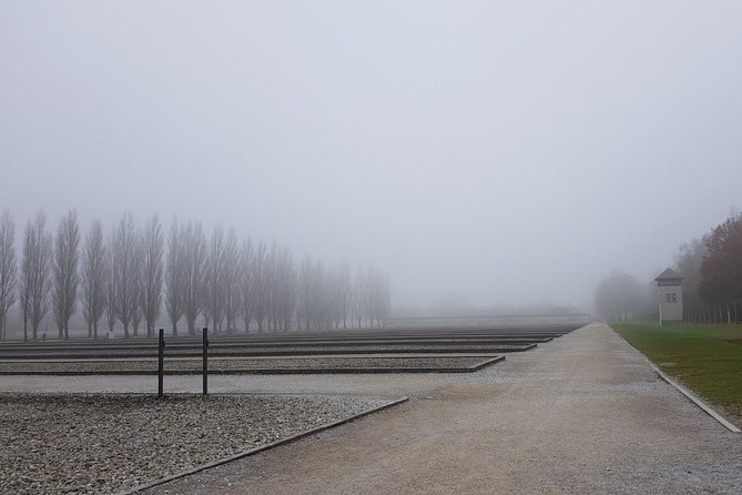 Early-Start Dachau Memorial Half-Day Tour from Munich - Guided tour or independent visit?
