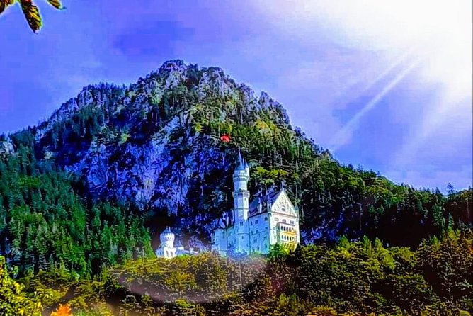 EXCLUSIVE 3 Royal Castle SKIP-THE LINE Tour of Neuschwanstein + Linderhof + Hohenschwangau from Munich - Lake Starnberg and the story of Ludwig II