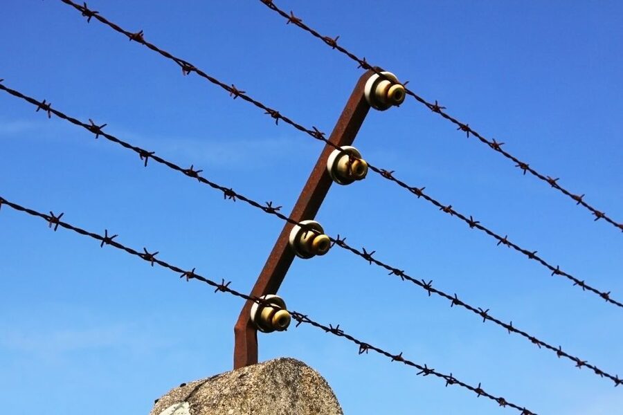 From Munich: Dachau Concentration Camp Private Tour by Car - What the six-hour option adds