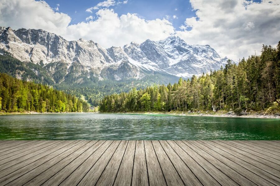 From Munich: Zugspitze Mountain Van Tour with Garmisch Town - From Munich to the foot of Zugspitze