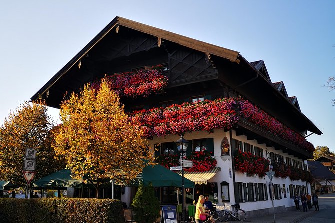 Mike's Neuschwanstein & Linderhof Private Tour from Munich - Why this private Bavarian Alps tour works