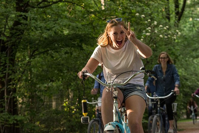 Mini Classic Bike Tour @ 4pm incl. Beer Garden & Surfers 2,5 hrs - Key points to know before booking