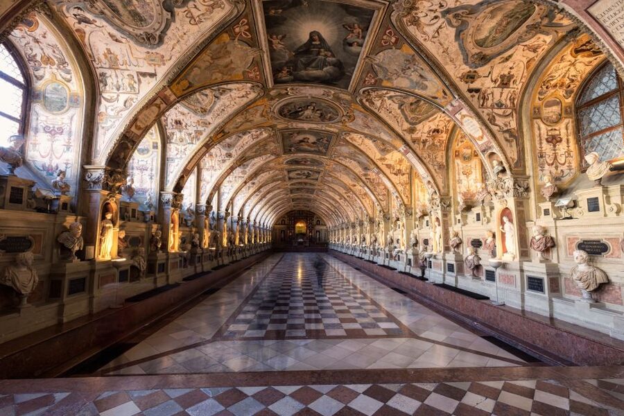 Mozart and German Composers Private Tour in Munich - What the guide adds to a standard Munich walk