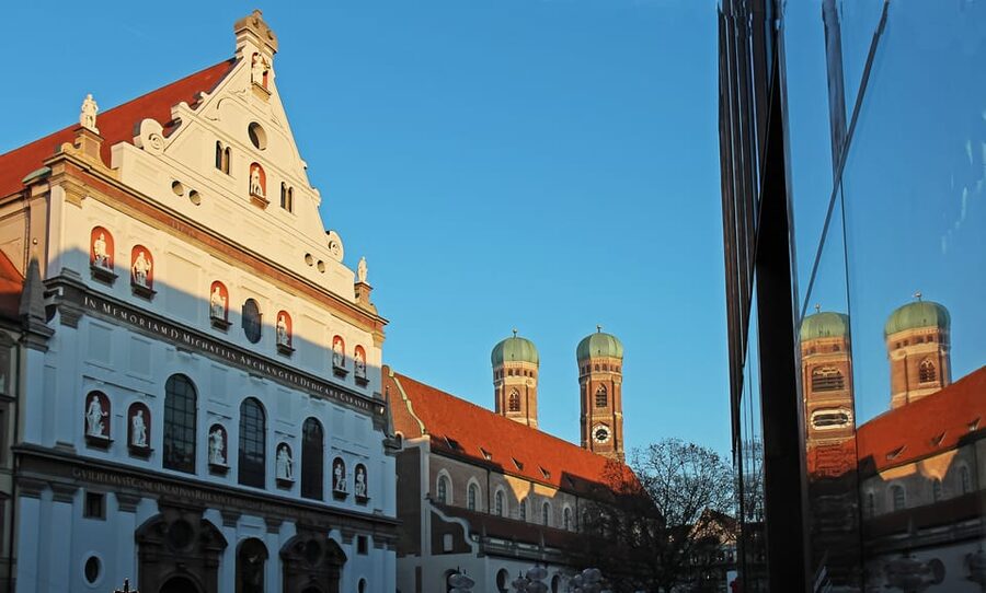 München: Stadtführung Henker, Huren, Hexen in GERMAN - The former Jesuit college and the witch hunts