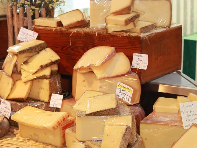 München: Vegetarische Viktualienmarkt-Probiertour Deutsch - Starting at the Fischbrunnen on Marienplatz