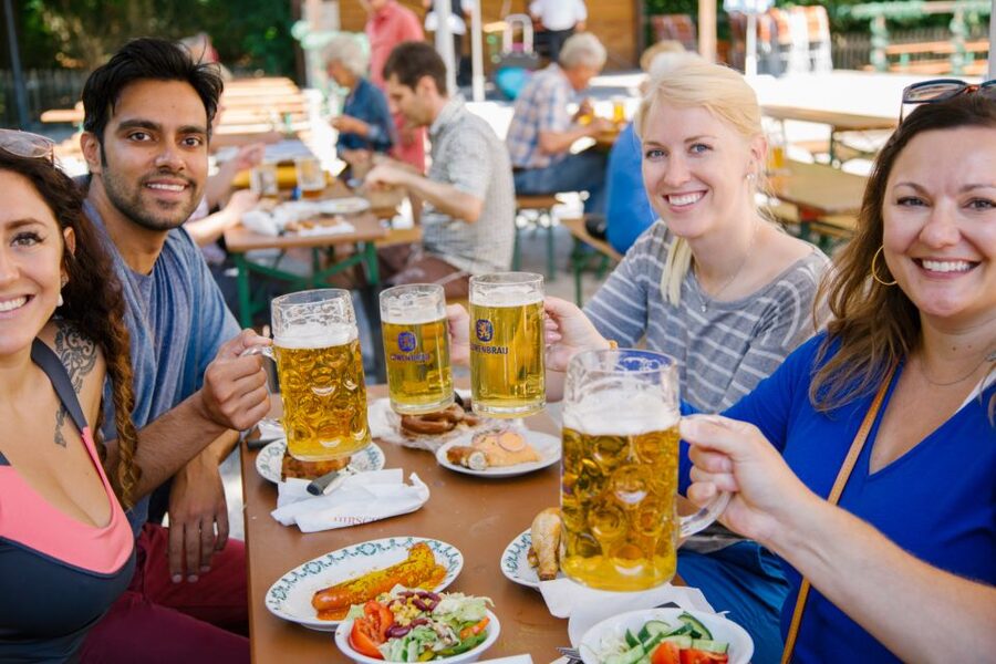 Munich: Bike Tour with Beer Garden Break - The Isar, Angel of Peace, and Bavarian Parliament
