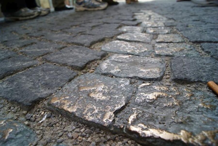 Munich: Birthplace of the Third Reich Guided Walking Tour - Starting at the Radius Tours office