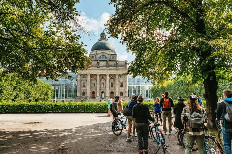 Munich: Classic Guided City Tour by Bike (English Tour Only) - The English Garden and the Eisbach wave