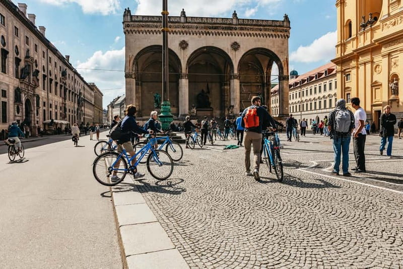 Munich: Classic Guided City Tour by Bike (English Tour Only) - Lunch at the Chinese Tower beer garden