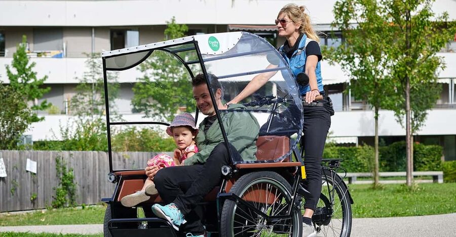 Munich: Day-rent rickshaw and explore Munich yourself - Timing, comfort, and small practical details