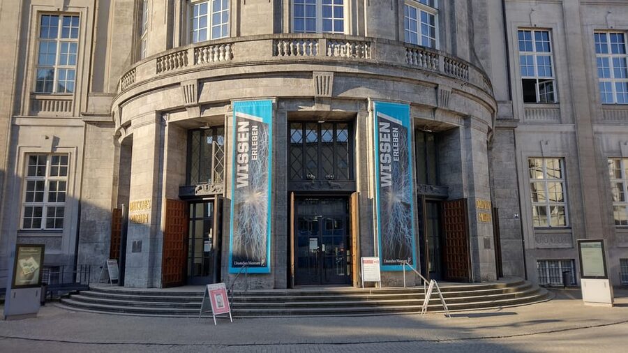 Munich: Deutsches Museum Guided Tour with Entry Ticket - Who should book this experience?