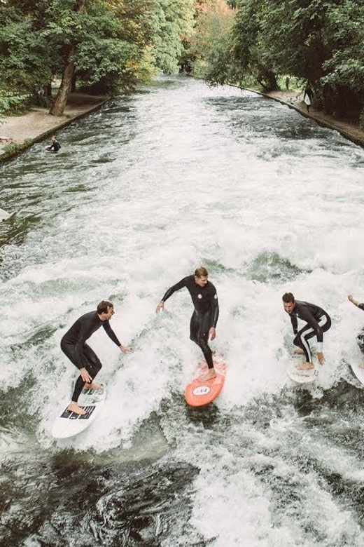 Munich: Eisbachwelle River Surfing Experience - Why Munich’s Eisbachwelle is such a special surf spot