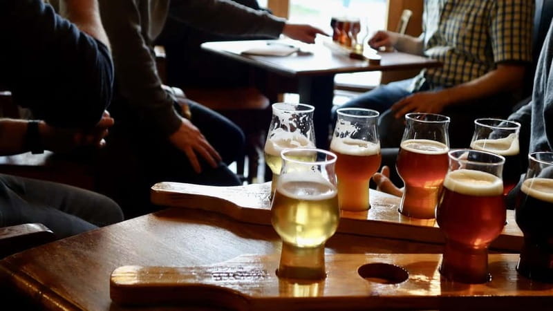 Munich: Guided Craft Beer & Cultural Tour With Snack - Starting at BrewsLi on Taubenstraße