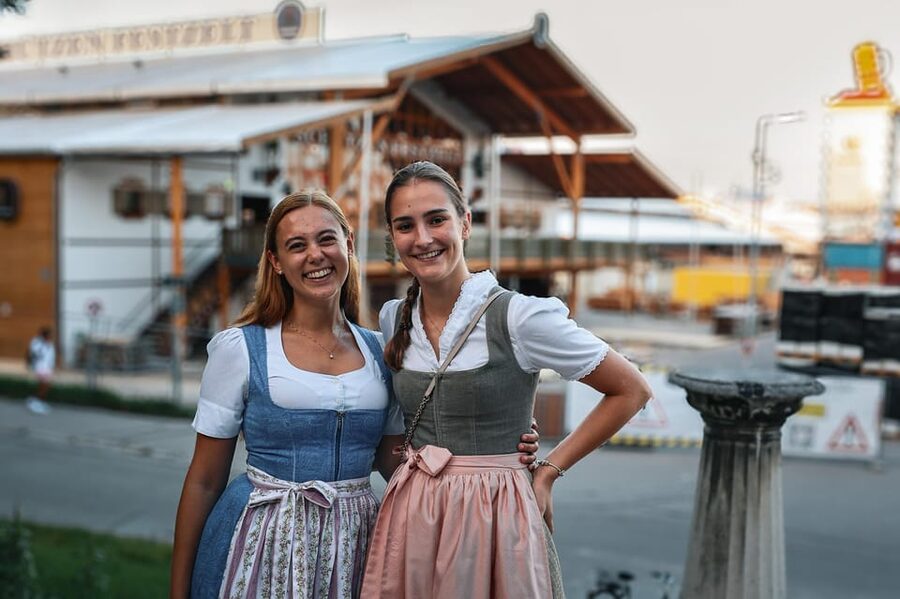Munich: Guided Oktoberfest Experience with Beer and Lunch - Key points to know before you book