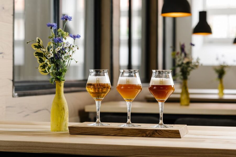 Munich: Hands-On Brewery Tour & Tasting of 4 Organic Beers - Getting to Haderner Bräu München