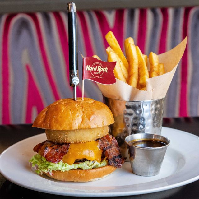 Munich: Hard Rock Cafe with Set Menu for Lunch or Dinner - What makes the price reasonable
