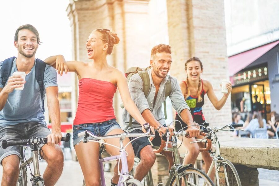 Munich: Highlights Private Bike Tour with Licensed Guide - The 4-hour route: museums, royal avenues, and Königsplatz