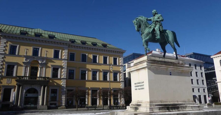 Munich: Historical Walking Tour Maxvorstadt with GEO Epoche - Key points about the Maxvorstadt walk
