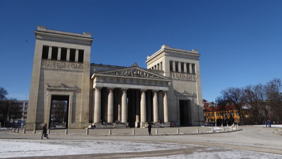 Munich: Historical Walking Tour Maxvorstadt with GEO Epoche - A GEO Epoche approach to local history