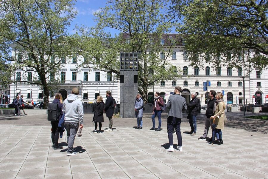 Munich: Historical Walking Tour on the Rise of Hitler - Starting at Marienplatz with Alex