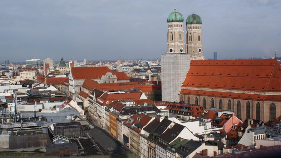 Munich: Nazi History 2-Hour Small Group Walking Tour - The Hofbräuhaus and the politics of public meetings