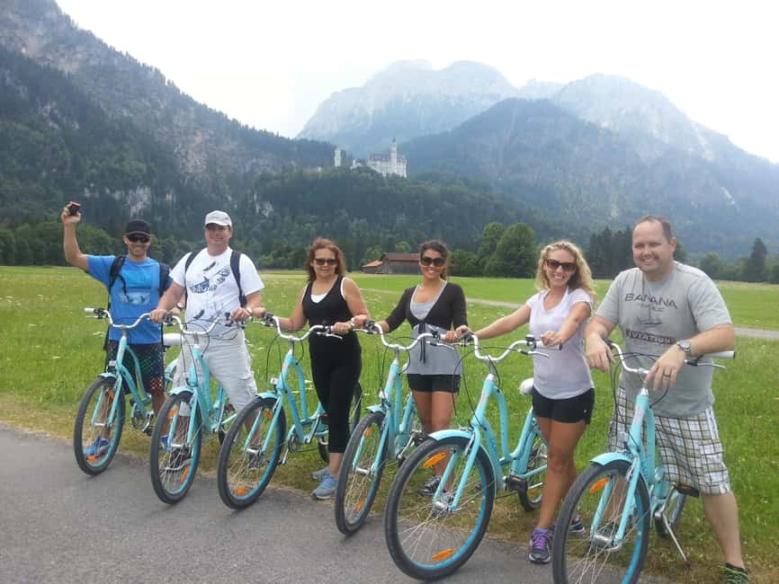 Munich: Neuschwanstein Castle by Bus with Alpine Bike Ride - Guides and group management