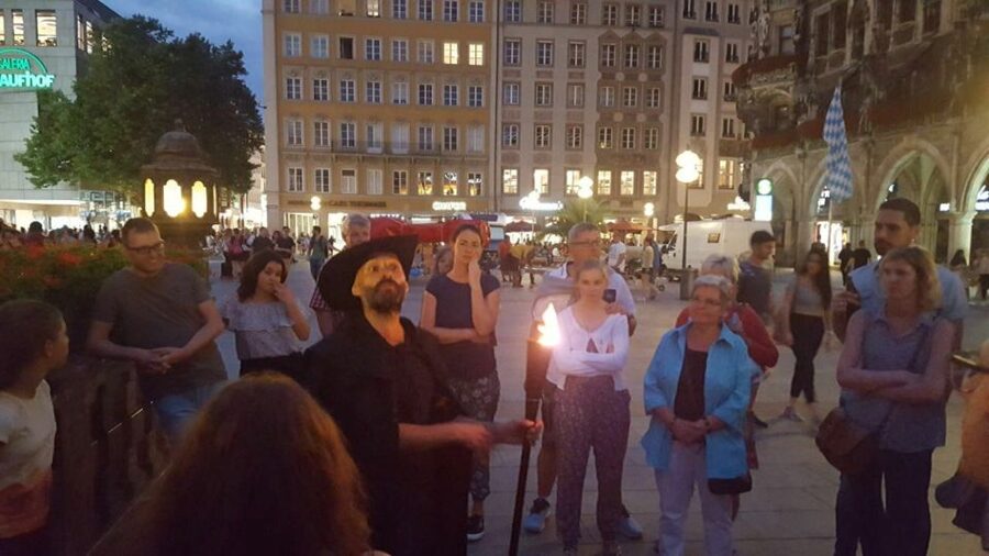 Munich: Night Watchman Torch Tour in German - Guides Who Keep the Stories Moving