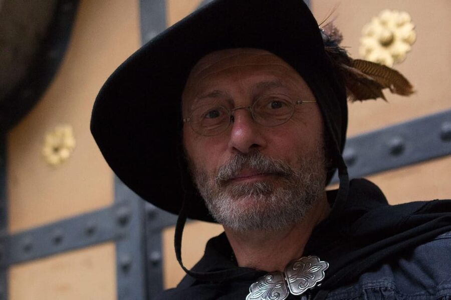 Munich: Night Watchman Tour for Kids (6 - 12 years) - 75 min - Meeting Munich’s night watchman at Marienplatz