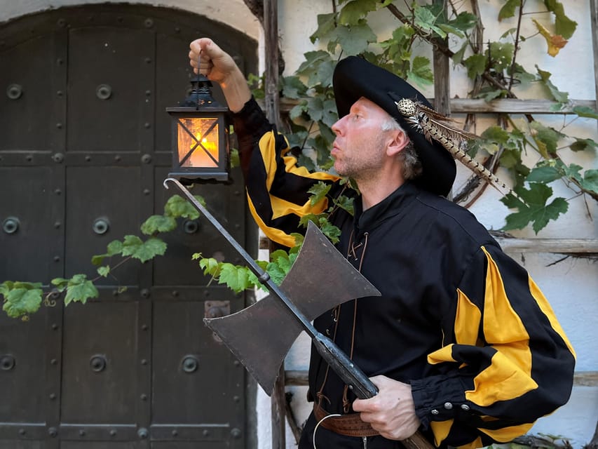 Munich: Night Watchman Tour for Kids (6 - 12 years) - 75 min - Puzzles and games keep young minds moving