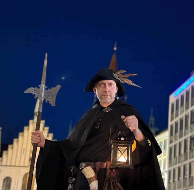 Munich: Night Watchman Tour in English - Viktualienmarkt and the flavors of old Munich