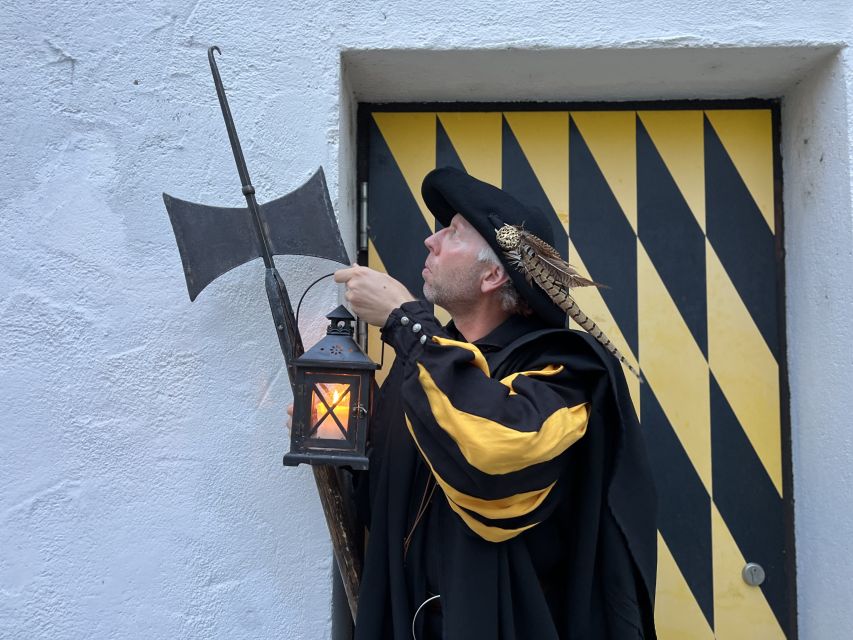 Munich: Night Watchman Walking Tour - City walls, Gruftgasse, and the golden ring
