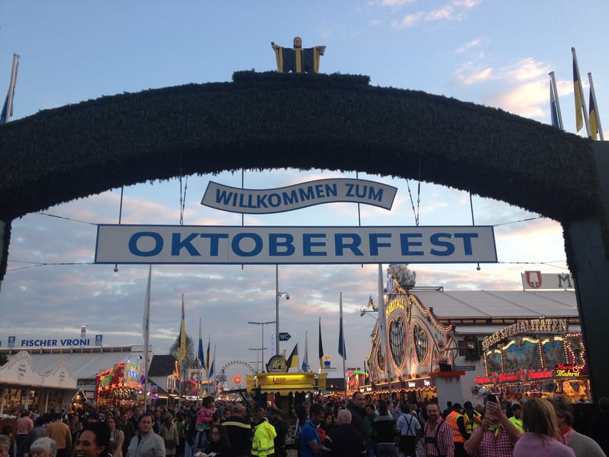 Munich Oktoberfest All-Inclusive Tour - The biggest limitation: your table may end at 4 p.m.