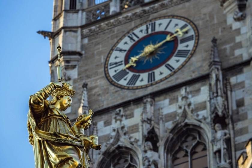 Munich: Old Town Guided Walking Tour - What to do after the walk at Viktualienmarkt