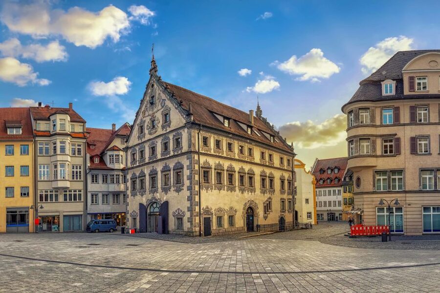 Munich: Old Town Walking Tour - Pace, weather, and practical comfort