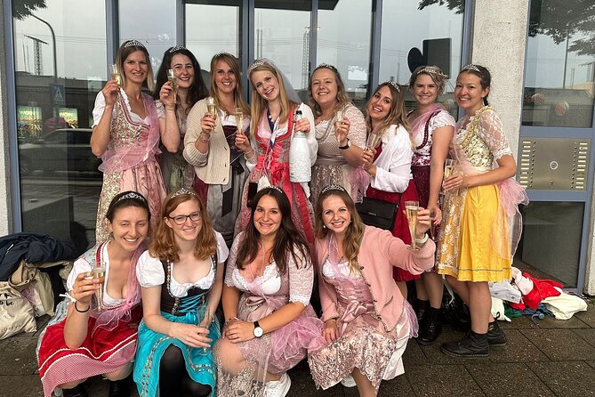 Munich PubCrawl: 4 Venues, Welcome Shots + Club Entry - Is $30.10 a fair price?