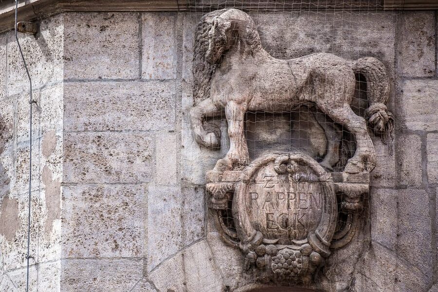 Munich: Raven Black Witches and Executioners Walking Tour - Meeting Munich’s condemned figures