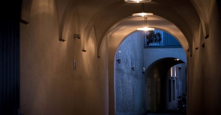 Munich: Raven Black Witches and Executioners Walking Tour - Cursed places and scary events