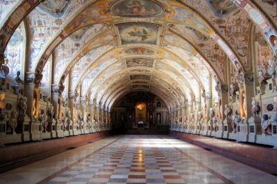 Residenz Palace, Museum and Treasury Private Tour