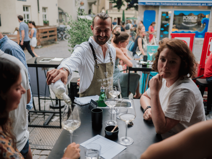 Munich: Romantic Wine Experience for Two at Viktualienmarkt - Service and Language