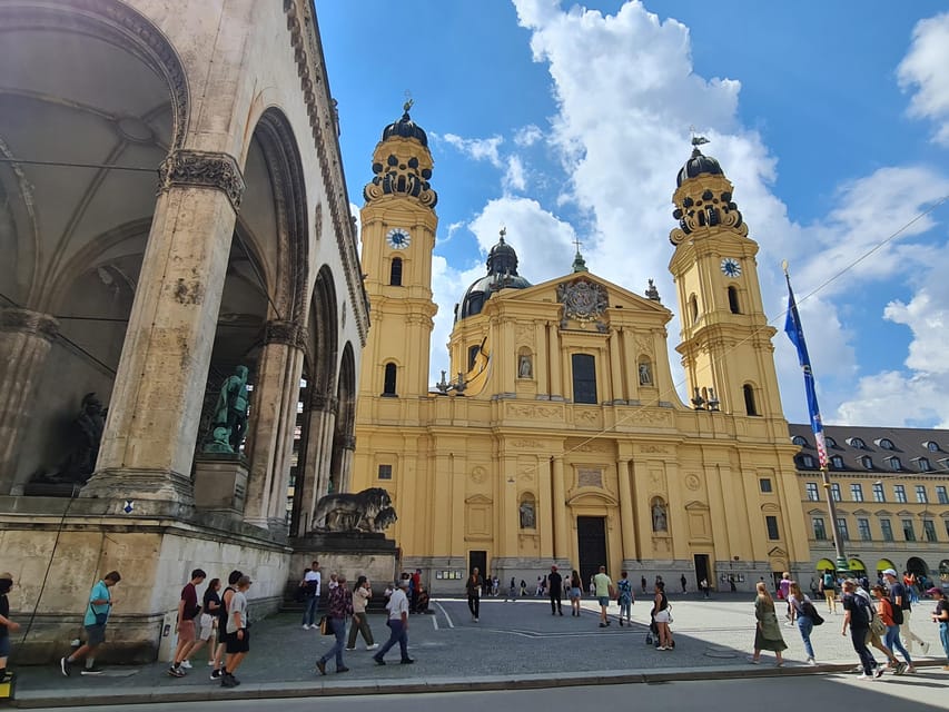 Munich's 500 Years of Architecture Guided Tour - The Alte Utting connection