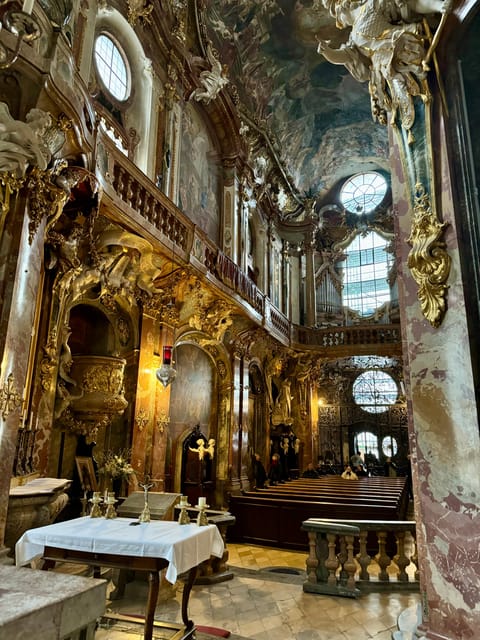 Munich: Spanish Guitar & Bach Toccata at Asamkirche - Why the guitar and organ pairing works