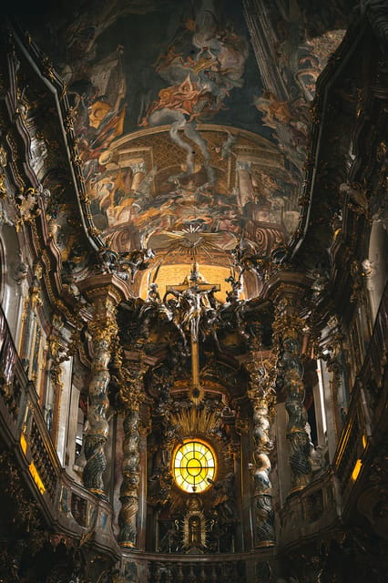 Munich: Spanish Guitar & Bach Toccata at Asamkirche - Choosing between the two performer programs