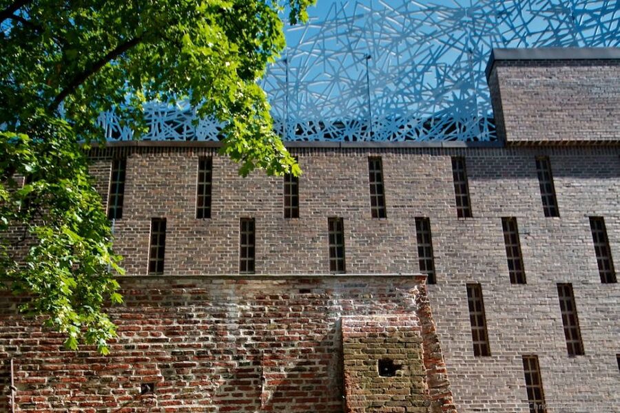Munich: Spooky Tour of Old Town in German - Who should book this old-town walk?